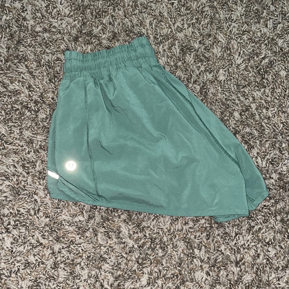 Lululemon hotty hot shorts